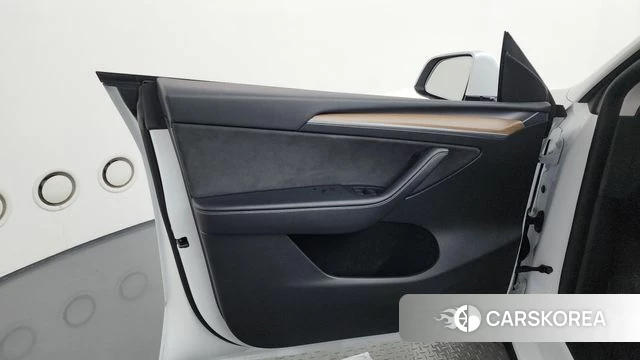 Tesla Model Y id 4608033 из Кореи 16