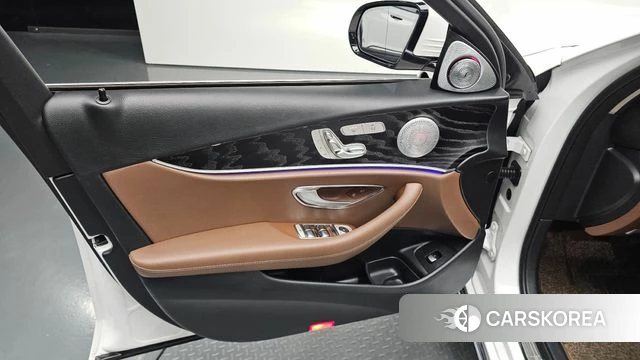 Mercedes-Benz E-Class W213 id 4755235 из Кореи 16