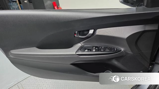 Hyundai Veloster (JS) id 4895524 из Кореи 16