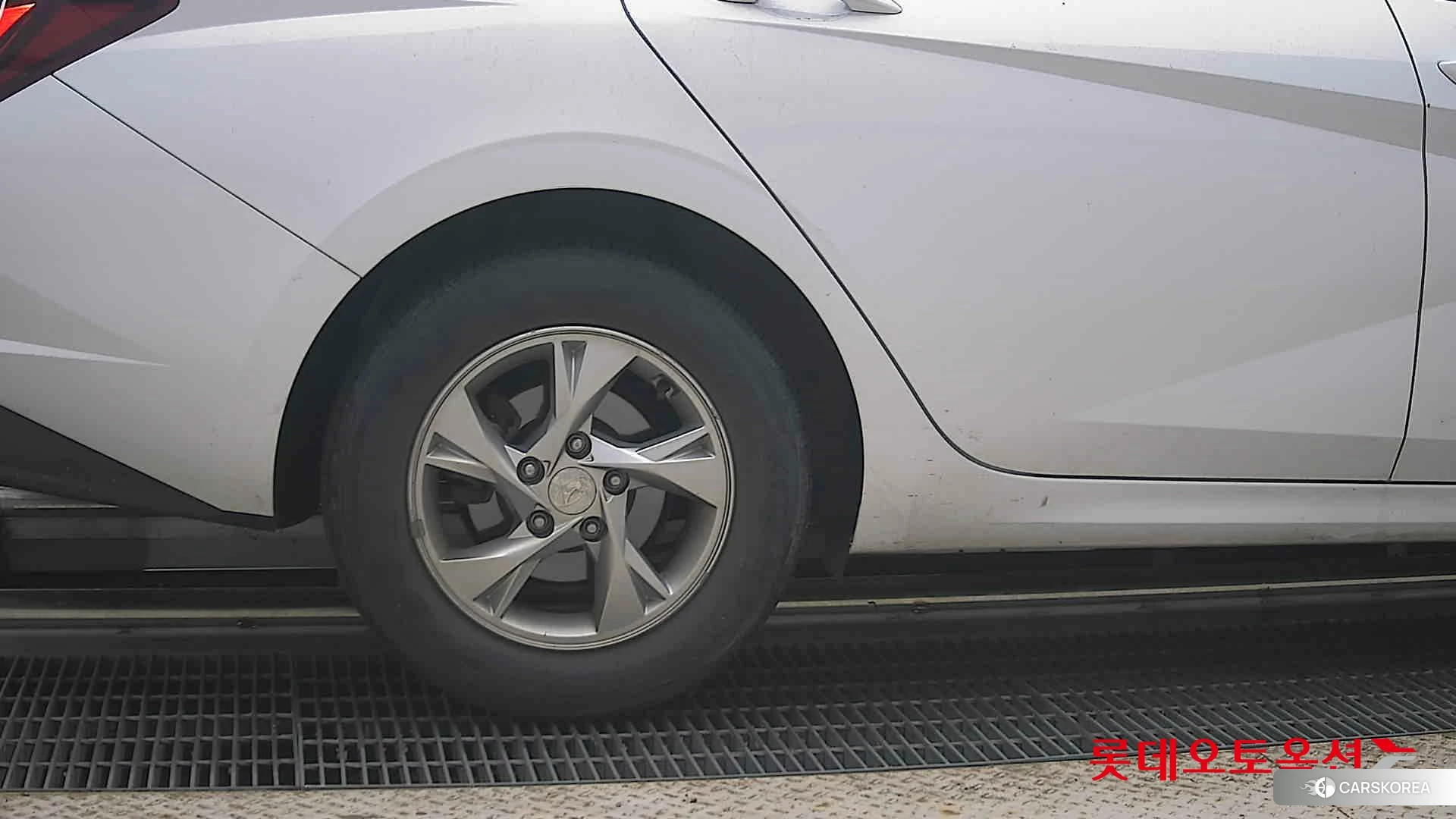 Hyundai Avante id 4902351 из Кореи 16