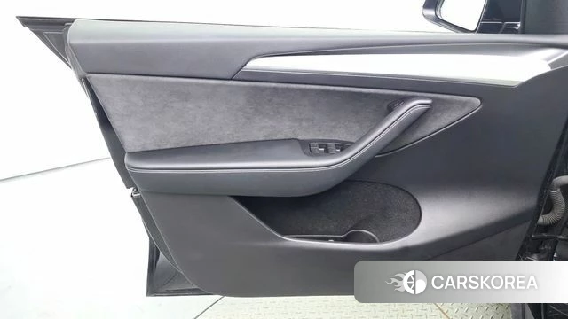 Tesla Model Y id 4773875 из Кореи 16