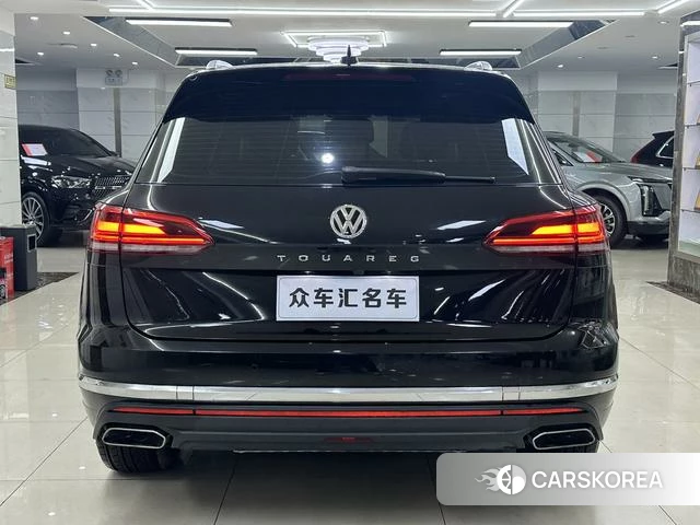 Volkswagen Touareg id 4213387 из Китая 16