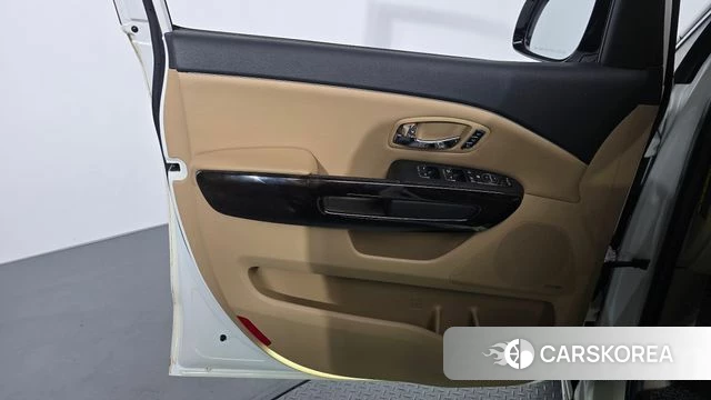 Kia The New Carnival id 4637977 из Кореи 16