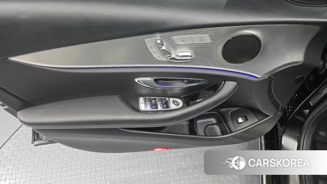 Mercedes-Benz E-Class W213 id 4836988 из Кореи 16