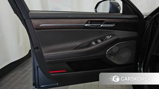 Genesis G90 id 4776143 из Кореи 16