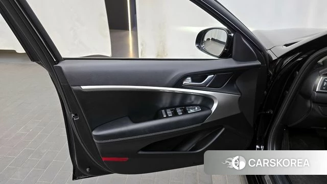 Genesis The New G70 id 4267559 из Кореи 16