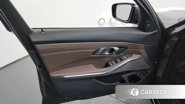 BMW 3 Series (G20) id 4604190 из Кореи 16