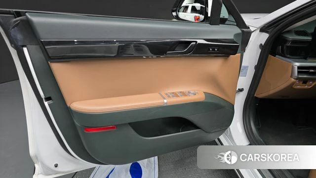 Hyundai Grandeur (GN7) id 4848098 из Кореи 16