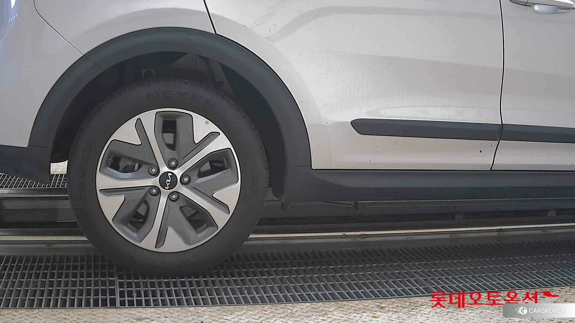 Kia Niro Plus id 4674206 из Кореи 16
