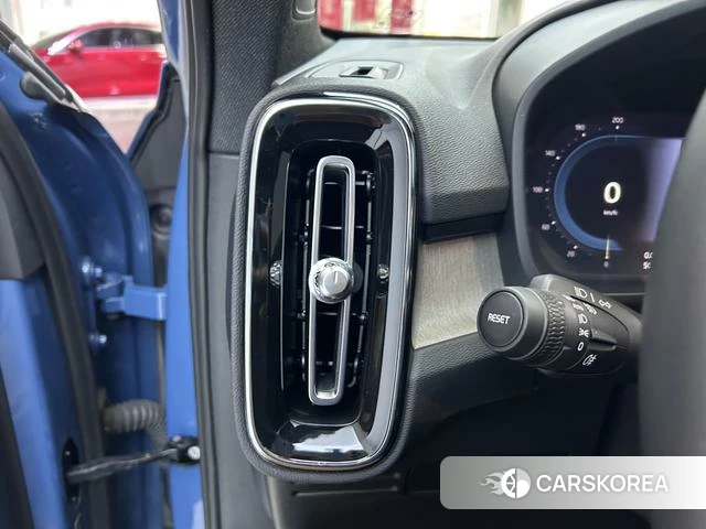 Volvo XC40 id 3927129 из Китая 16