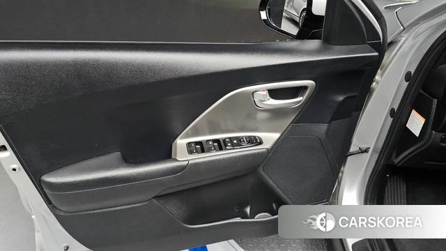 Kia Niro Plus id 4753932 из Кореи 16