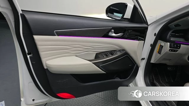 Kia K7 Premier Hybrid id 4785277 из Кореи 16