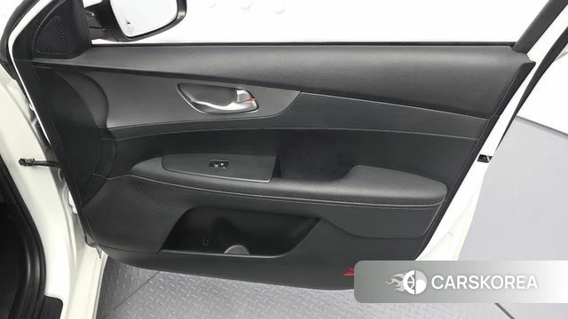 Kia Come New K3 id 4689164 из Кореи 16