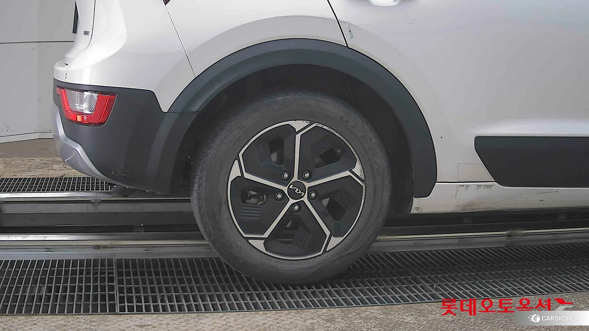 Kia Niro Hybrid id 3875711 из Кореи 16