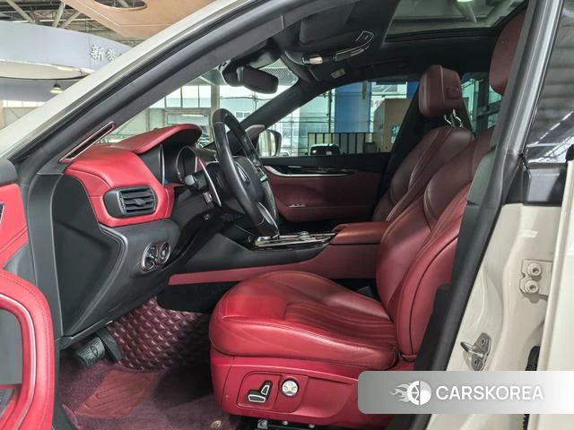 Maserati Levante id 4208588 из Китая 16