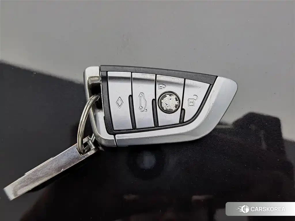 BMW 5 series id 4577843 из Китая 16