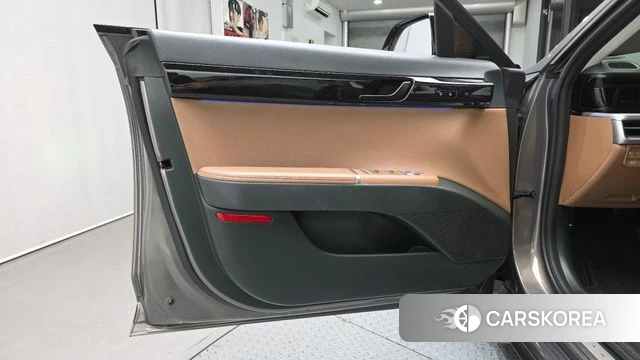 Hyundai Grandeur Hybrid (GN7) id 4691787 из Кореи 16