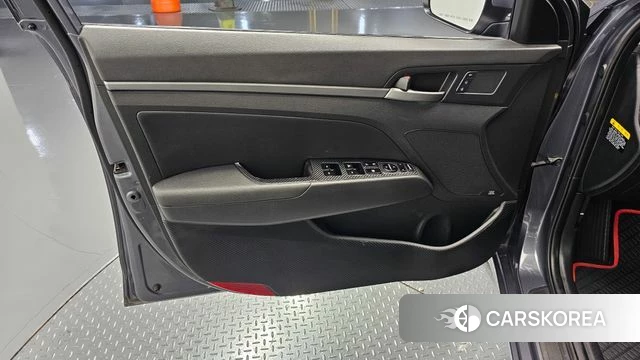 Hyundai Avante AD id 4411454 из Кореи 16