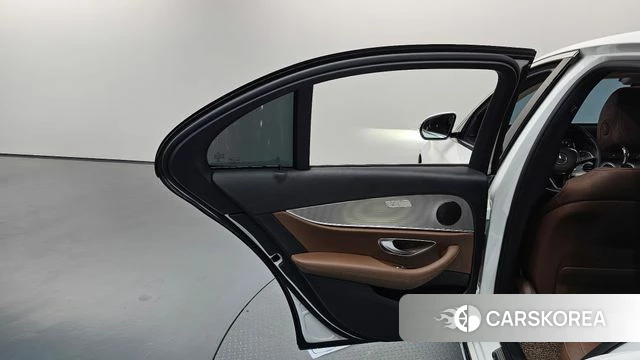 Mercedes-Benz E-Class W213 id 4465691 из Кореи 16