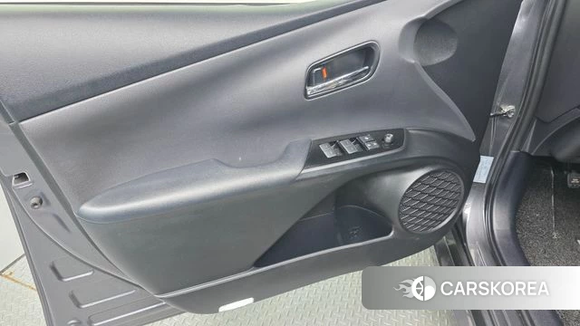 Toyota Prius 4th Generation id 4508189 из Кореи 16