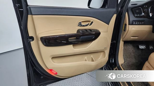 Kia The New Carnival id 4568544 из Кореи 16