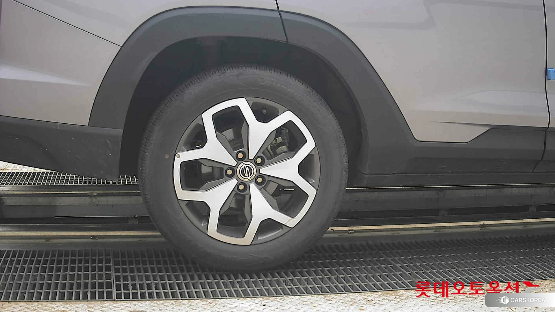 SsangYong Torres id 4902600 из Кореи 16