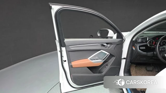 Audi Q3 (F3) id 4187710 из Кореи 16