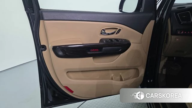 Kia All New Carnival id 4907716 из Кореи 16