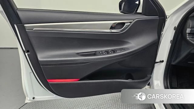 Hyundai The New Grandeur IG Hybrid id 4337935 из Кореи 16