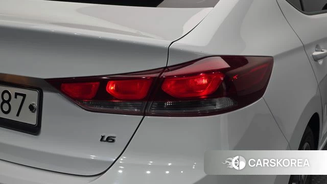 Hyundai Avante AD id 4907688 из Кореи 16