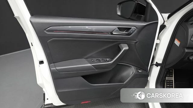 Volkswagen T-Roc id 4692689 из Кореи 16