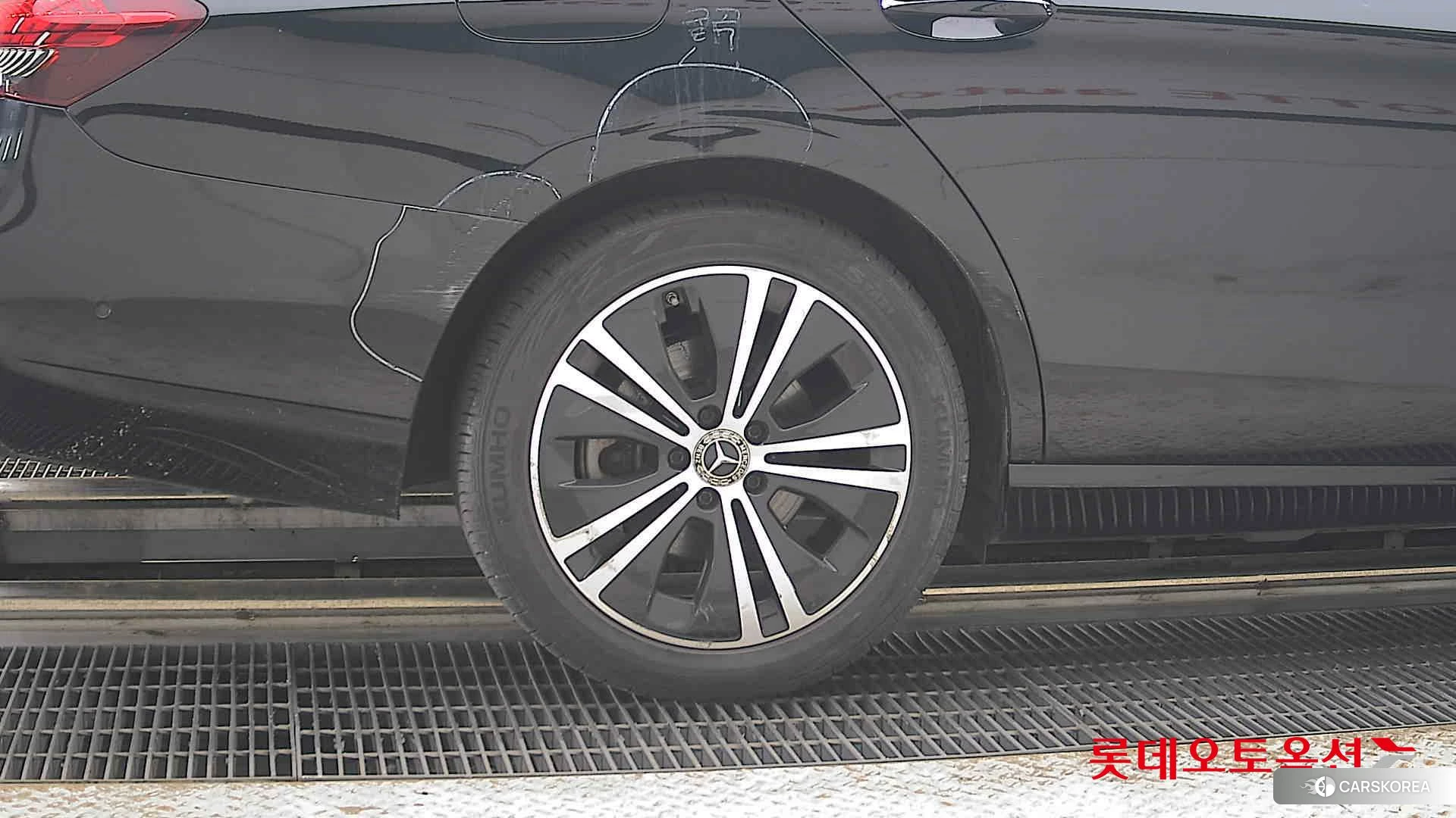 Mercedes-Benz Mercedes-Benz E250 id 4504430 из Кореи 16