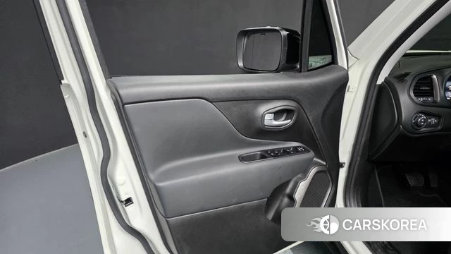 Jeep Renegade id 4186060 из Кореи 16