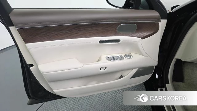 Genesis G90 (RS4) id 4517211 из Кореи 16