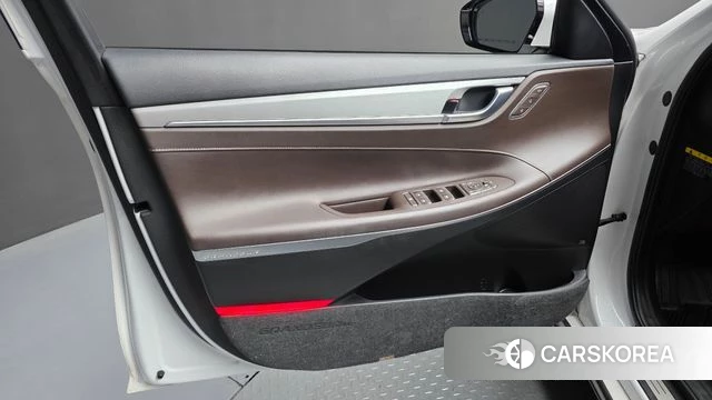 Hyundai Grandeur IG id 4345720 из Кореи 16