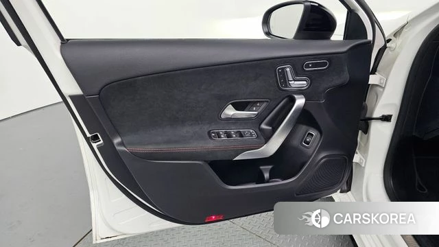Mercedes-Benz A-Class W177 id 4585260 из Кореи 16