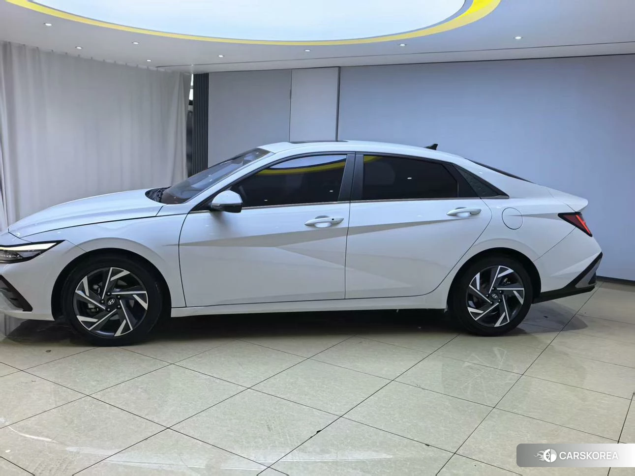 Hyundai Elantra id 4510530 из Китая 16