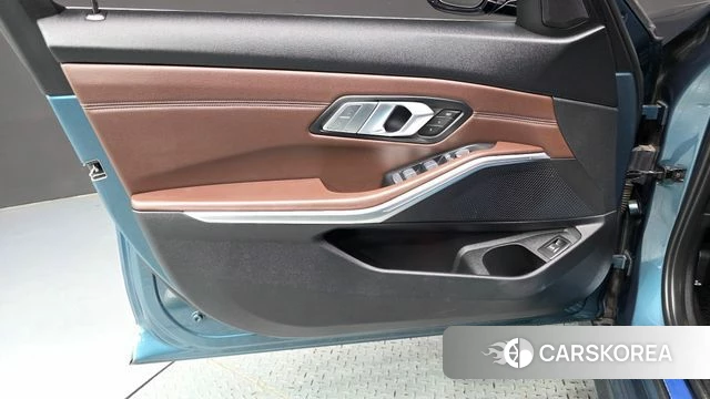 BMW 3 Series (G20) id 4662060 из Кореи 16