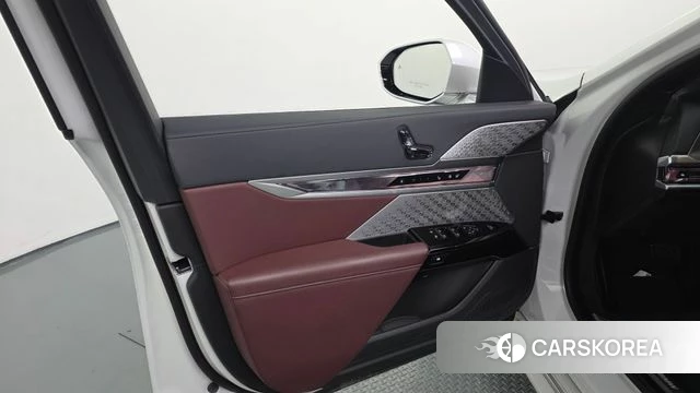 BMW 7 Series (G70) id 4488446 из Кореи 16