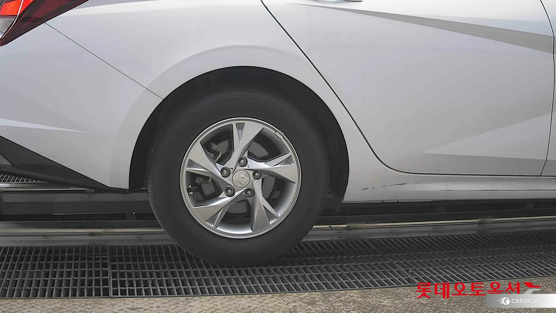 Hyundai Avante id 3869267 из Кореи 16