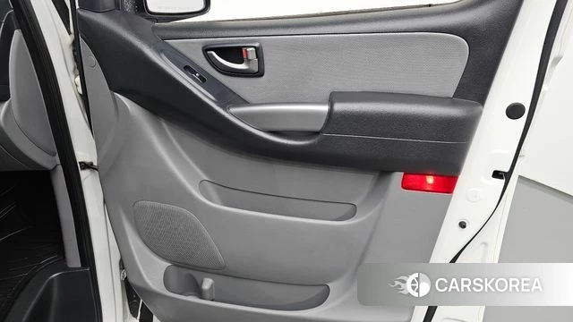 Hyundai The New Grand Starex id 4435715 из Кореи 16