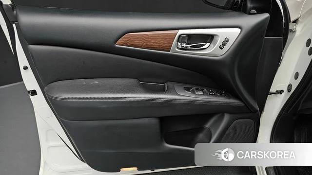 Nissan Pathfinder 4th Generation id 4689296 из Кореи 16