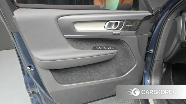 Volvo XC40 id 4567365 из Кореи 16