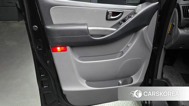 Hyundai The New Grand Starex id 4284519 из Кореи 16