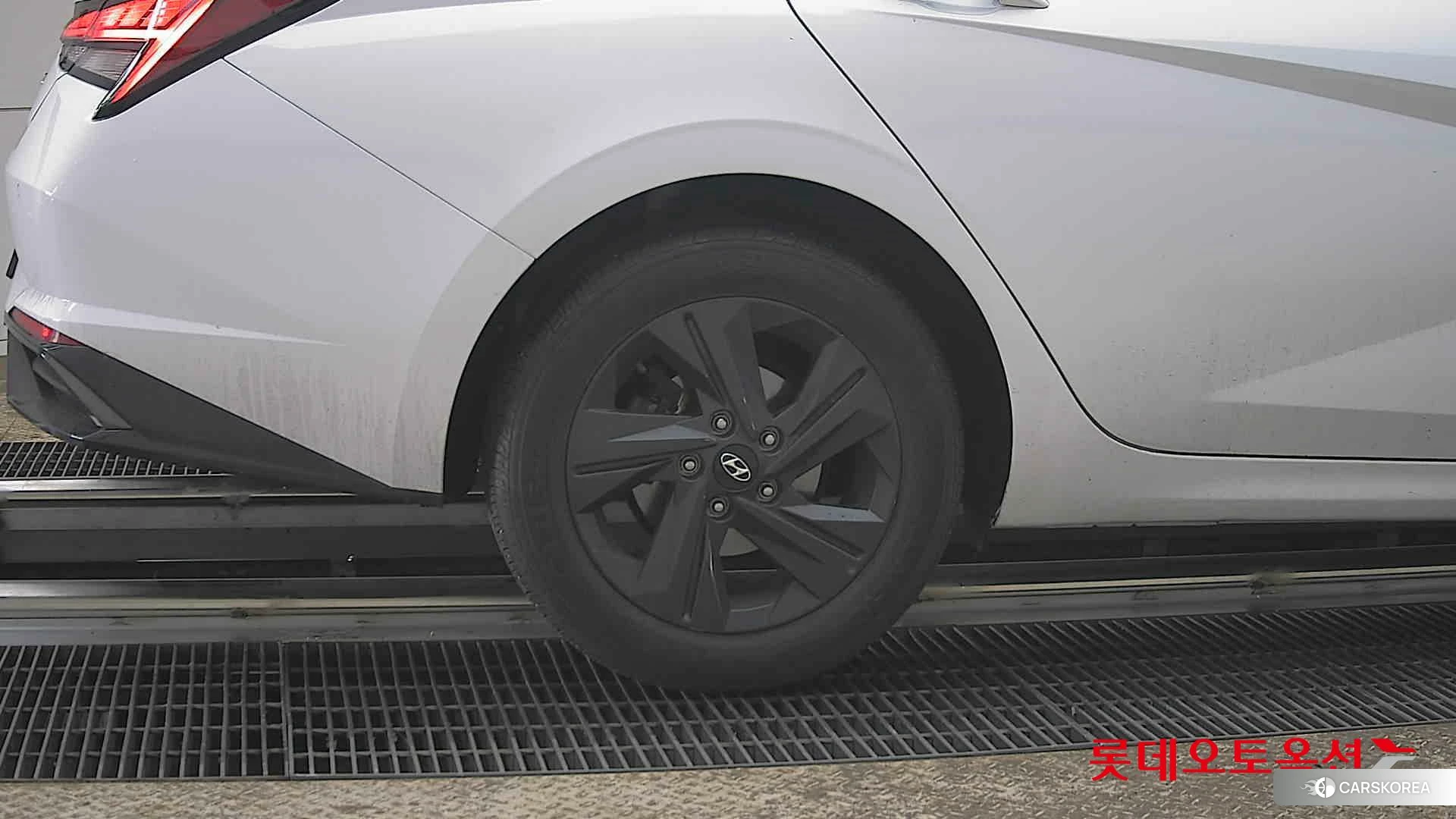 Hyundai Avante id 3869380 из Кореи 16