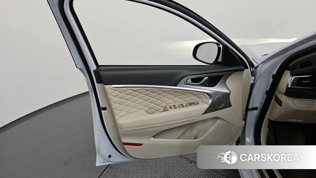 Genesis G70 id 4385116 из Кореи 16