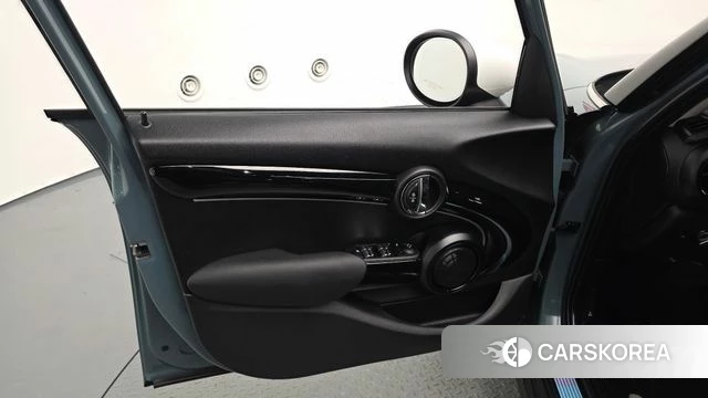 Mini Cooper S id 4779092 из Кореи 16