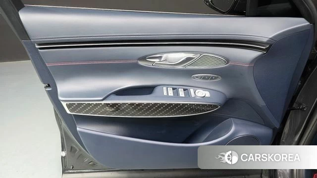 Genesis GV70 id 4614272 из Кореи 16
