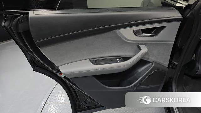 Audi Q8 (4M) id 4773809 из Кореи 16