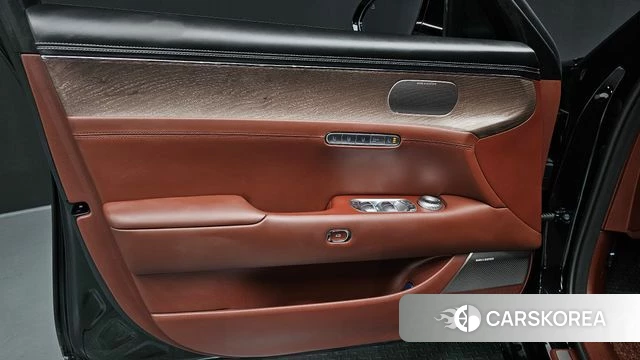 Genesis G90 (RS4) id 4375670 из Кореи 16